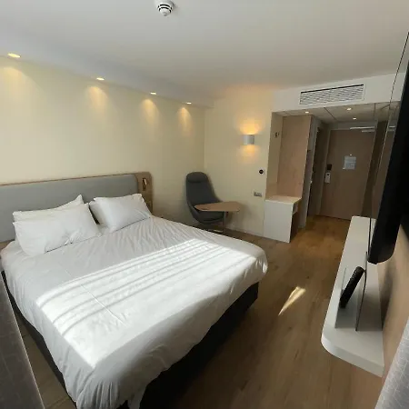 Hotel Brit Sud 3*